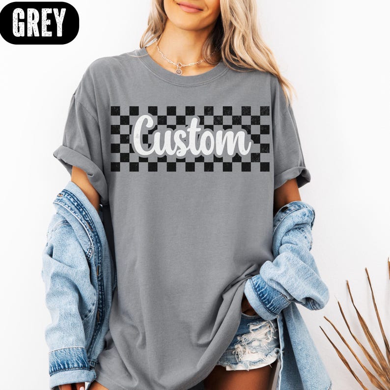 Women Fashion Names - ヴィンテージ風ダメージ加工Tシャツ カスタムチェック柄 パーソナライズされたカスタムフレーズ名入り ユニセックス カジュアルファッション デート