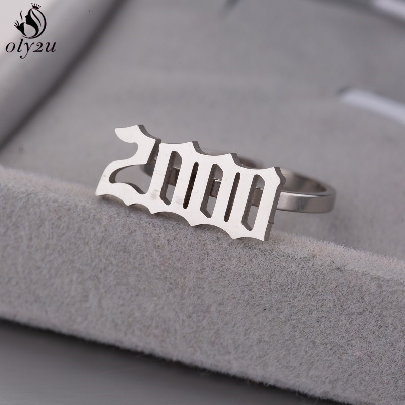 Women'S Fashion Year 2000 - Oly2u パーソナライズされた誕生日年番号リング 女性用 男性用 1980年から2000年まで 調節可能なステンレススチールリング