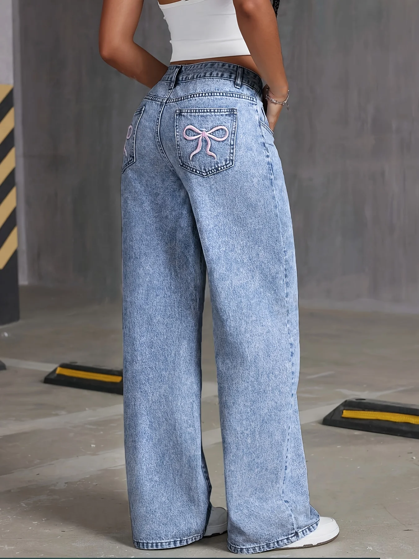 レディース バックポケット リボン刺繍 おしゃれ ワイドレッ - Mom Jeans Women のレビューと価格