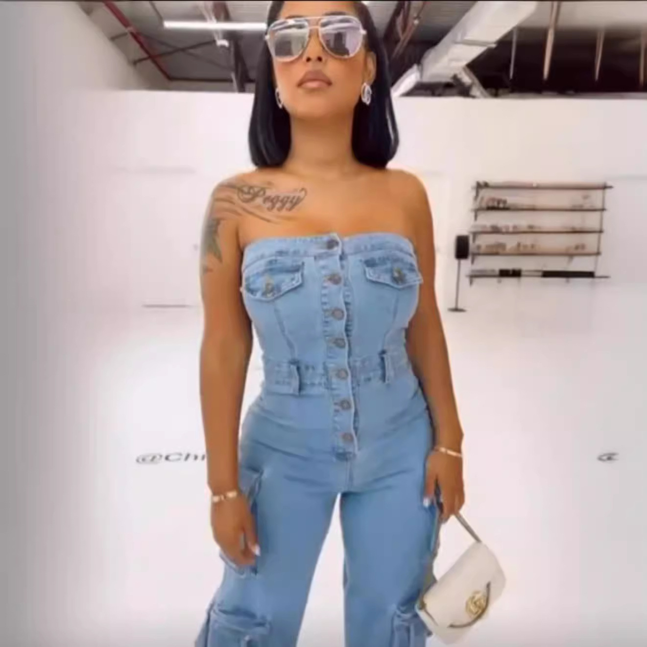 ジャンプスーツ女性ストラップレスワンピースデミンオーバーオー - Mom Jeans Women のレビューと価格